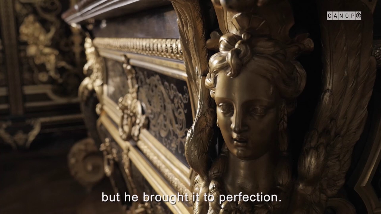 La commode Boule (english subtitles)