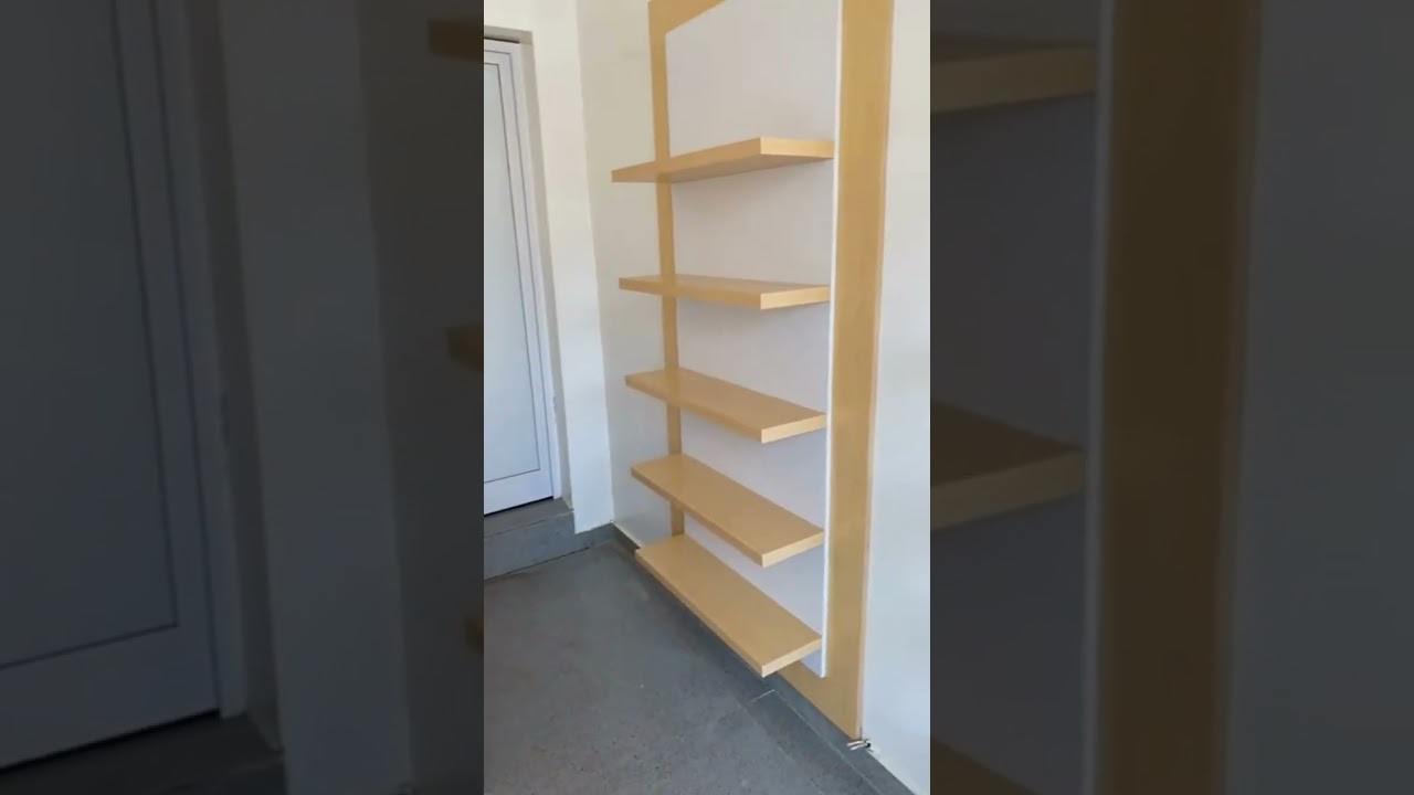 Aménagement de boutique : Étagères et Meubles d'accueil sur mesure