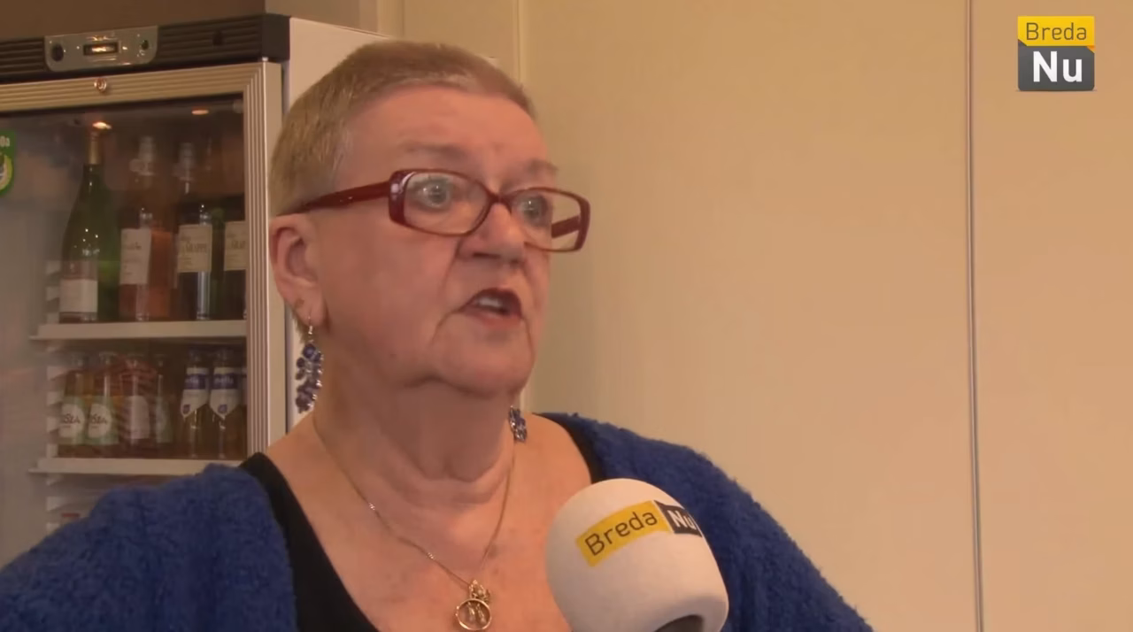Faustine Bollaert dédramatise cette activité redoutée et libère les parents de leur pression